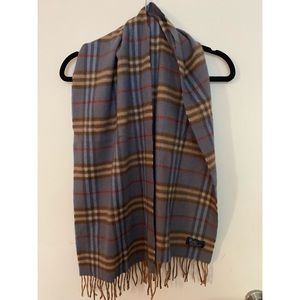 Classic vintage check Burberry scarf